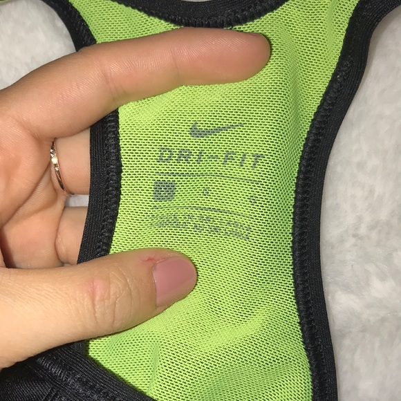 ❄️2 FOR $20❄️ Nike DRI-FIT Sports Bra - Picture 3 of 3